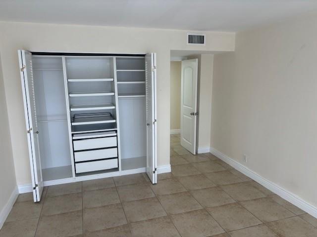 Image 11 of 24 For 800 Parkview Dr  714