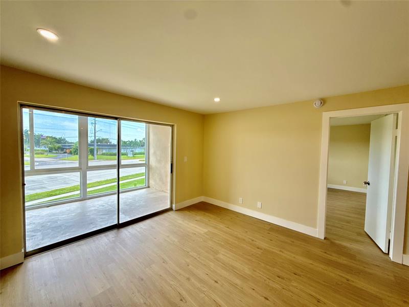 Image 10 of 19 For 7887 Golf Circle Dr  211