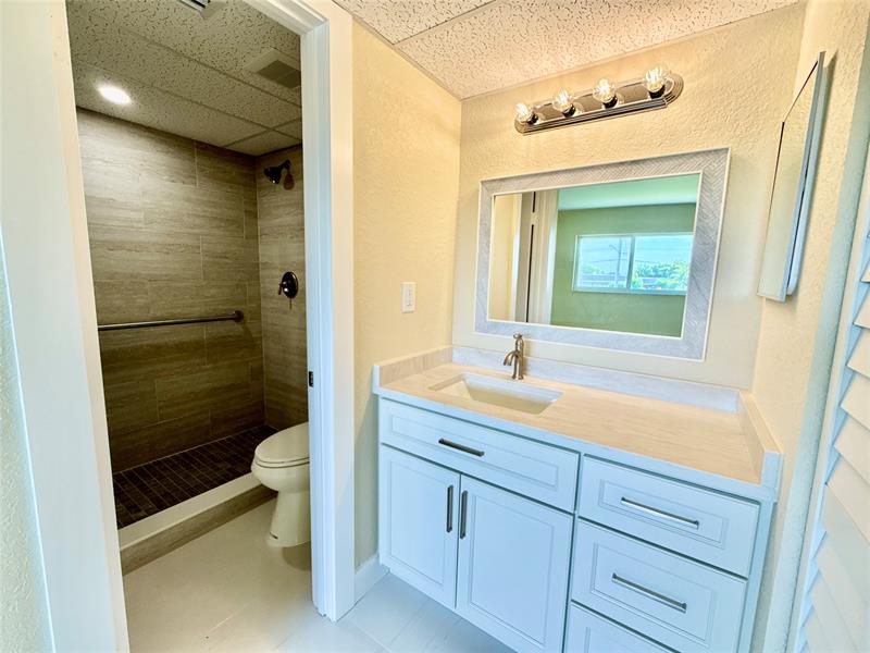 Image 12 of 19 For 7887 Golf Circle Dr  211