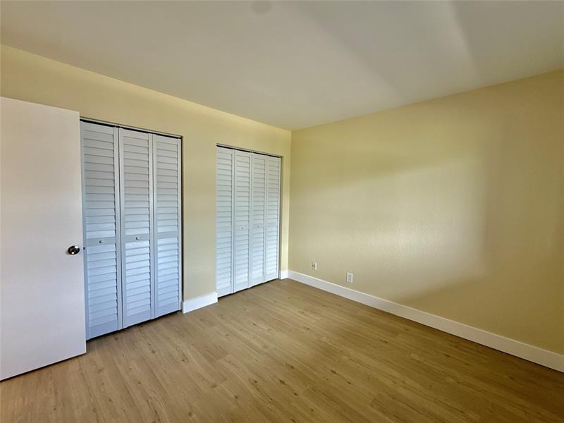 Image 18 of 19 For 7887 Golf Circle Dr  211