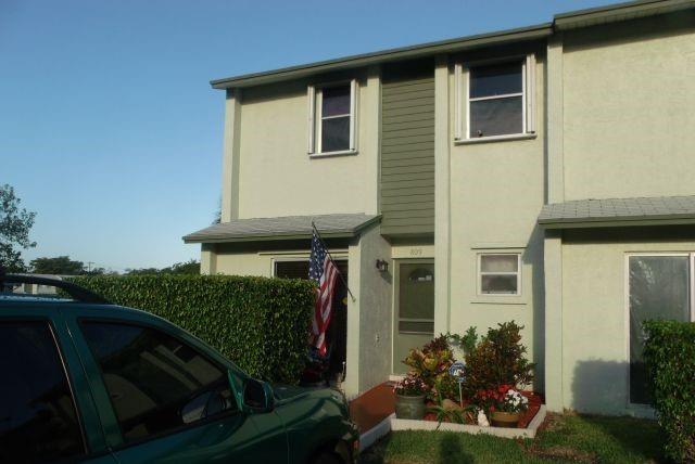 Image 2 of 2 For 809 Crystal Lake Dr  809