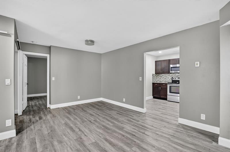 Image 11 of 47 For 3751 Cocoplum Cir  3564