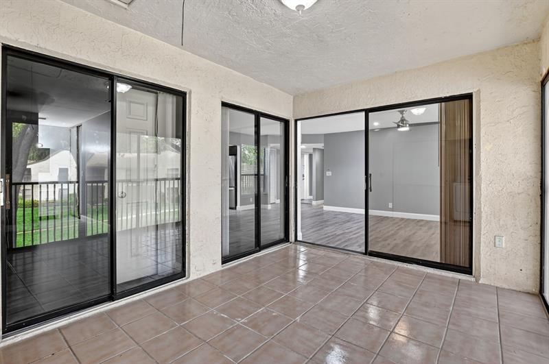 Image 33 of 47 For 3751 Cocoplum Cir  3564