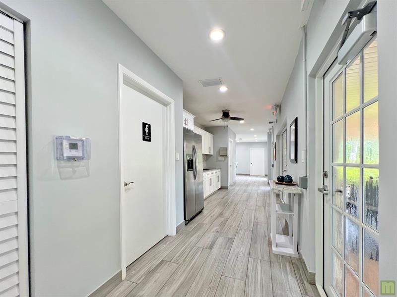 Image 61 of 66 For 3510 Oaks Way  601