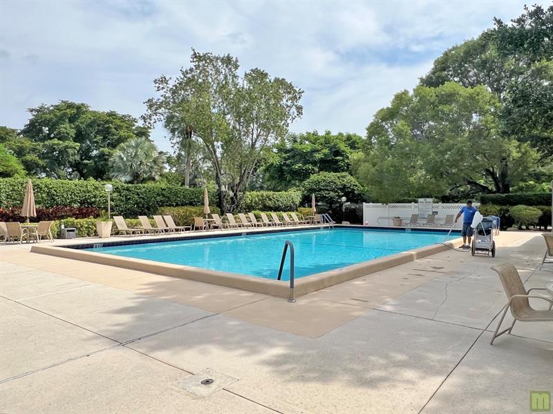 Image 65 of 66 For 3510 Oaks Way  601