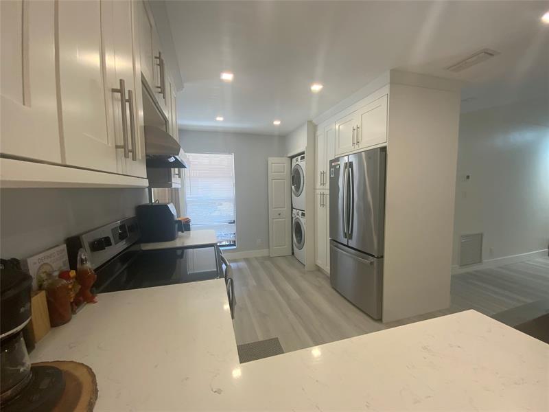 Image 12 of 21 For 1795 Satinwood Cr Circle  1795