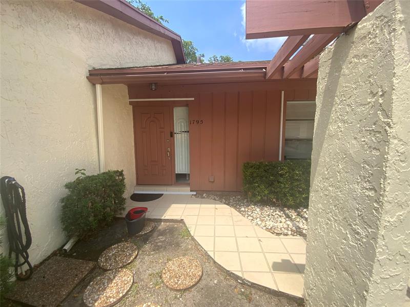 Image 5 of 21 For 1795 Satinwood Cr Circle  1795
