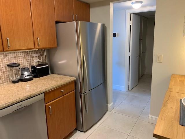Image 11 of 29 For 1900 Ocean Blvd  16a
