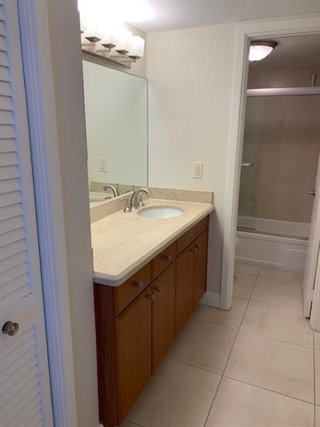 Image 14 of 29 For 1900 Ocean Blvd  16a