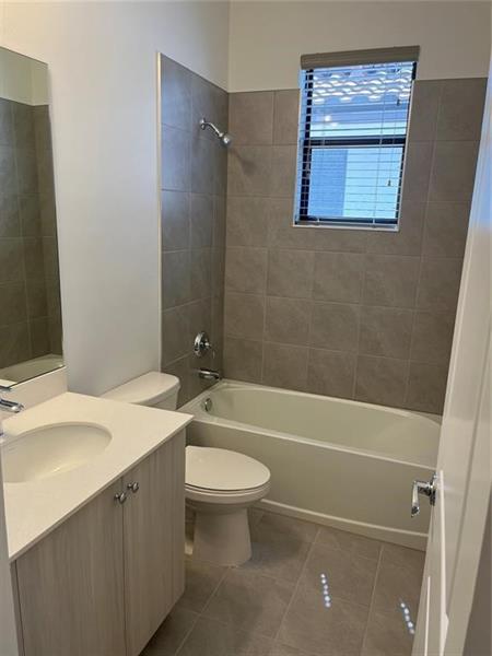 Image 14 of 26 For 5542 Agostino Way
