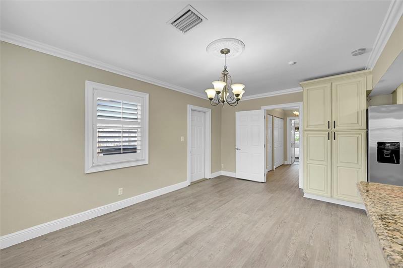 Image 12 of 38 For 351 42nd Ct  