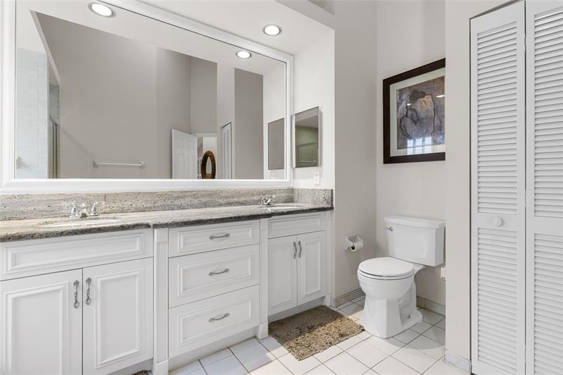 Image 21 of 39 For 2075 127th Ter