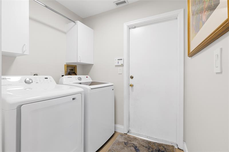 Image 28 of 39 For 2075 127th Ter