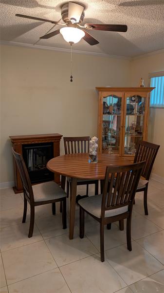 Image 4 of 9 For 9300 Hollybrook Lake Dr  106