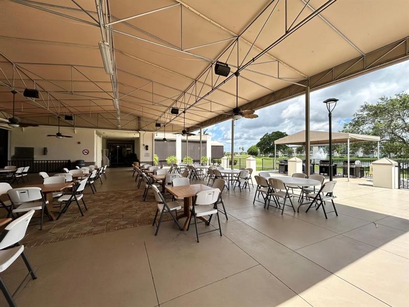 Image 11 of 37 For 2402 Antigua Cir  E1