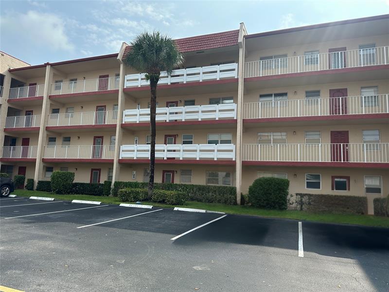 Details for 1015 Country Club Dr  307, Margate, FL 33063