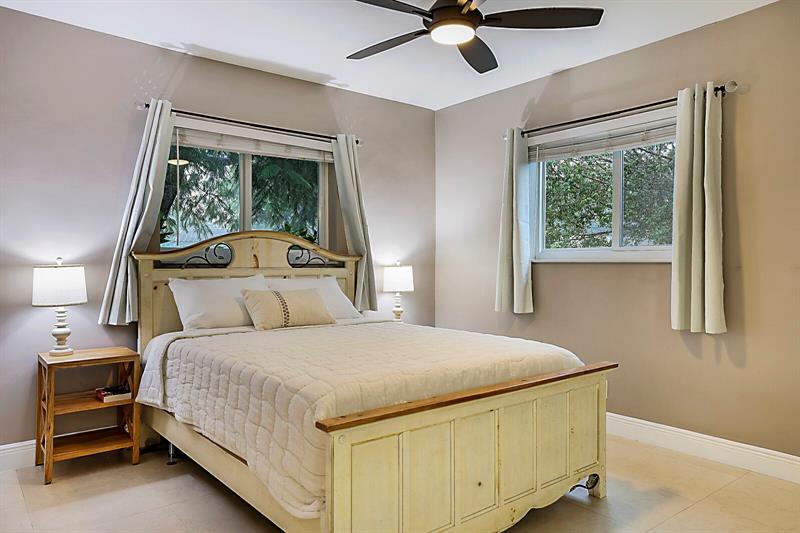 Image 7 of 23 For 1701 32nd Ct