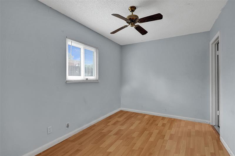 Image 13 of 28 For 521 83rd Ave