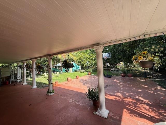 Image 4 of 13 For 641 140th St