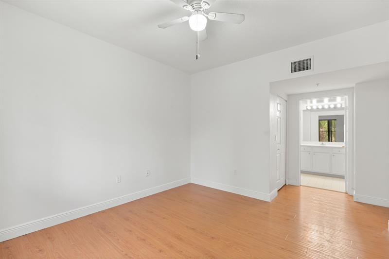 Image 12 of 20 For 11661 Atlantic Blvd  34