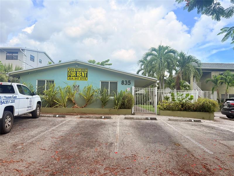 Details for 835 18th Ct  , Fort Lauderdale, FL 33305