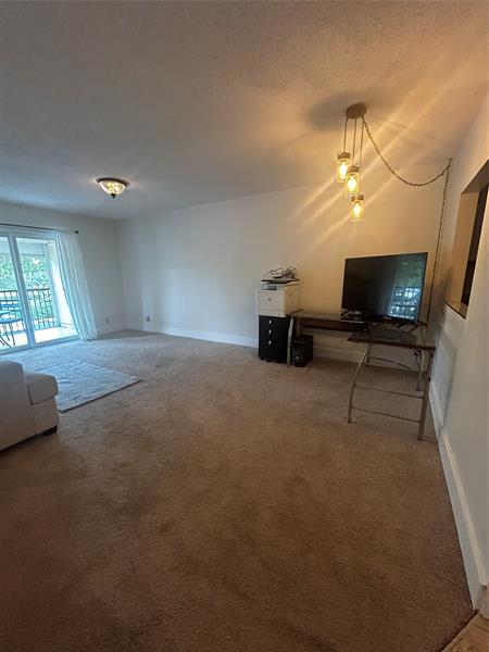 Image 17 of 42 For 251 Cypress Rd  120
