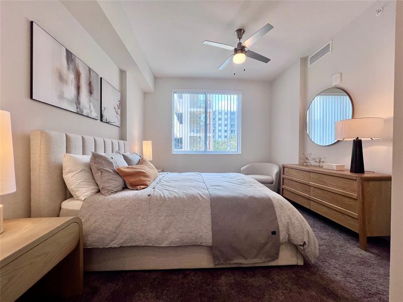 Image 11 of 42 For 120 Compass Way  230
