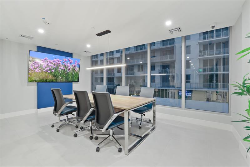 Image 23 of 42 For 120 Compass Way  230