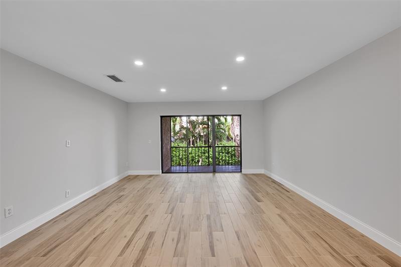 Image 13 of 38 For 21699 Cypress Rd  17d