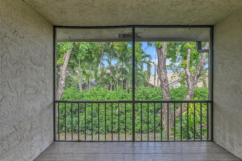 Image 15 of 38 For 21699 Cypress Rd  17d