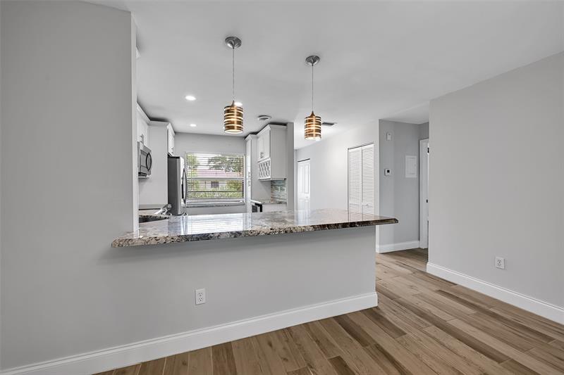 Image 29 of 38 For 21699 Cypress Rd  17d