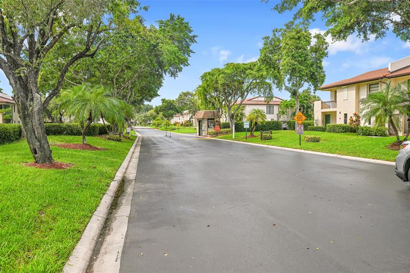 Image 35 of 38 For 21699 Cypress Rd  17d