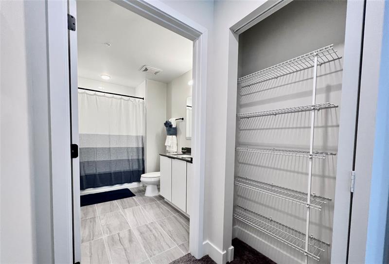 Image 15 of 45 For 120 Compass Way  435