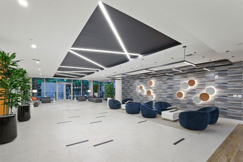 Image 22 of 45 For 120 Compass Way  435