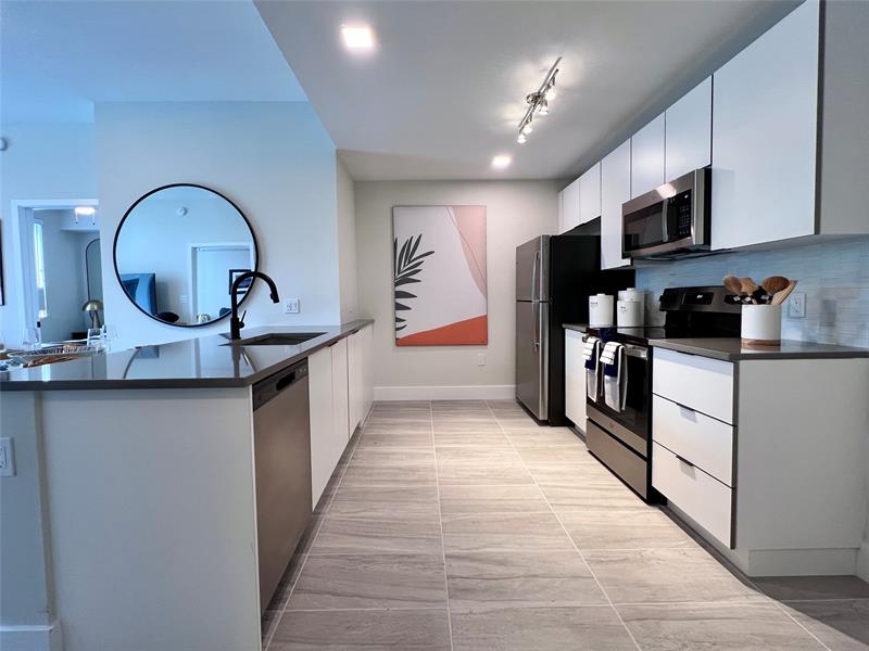 Image 6 of 45 For 120 Compass Way  435