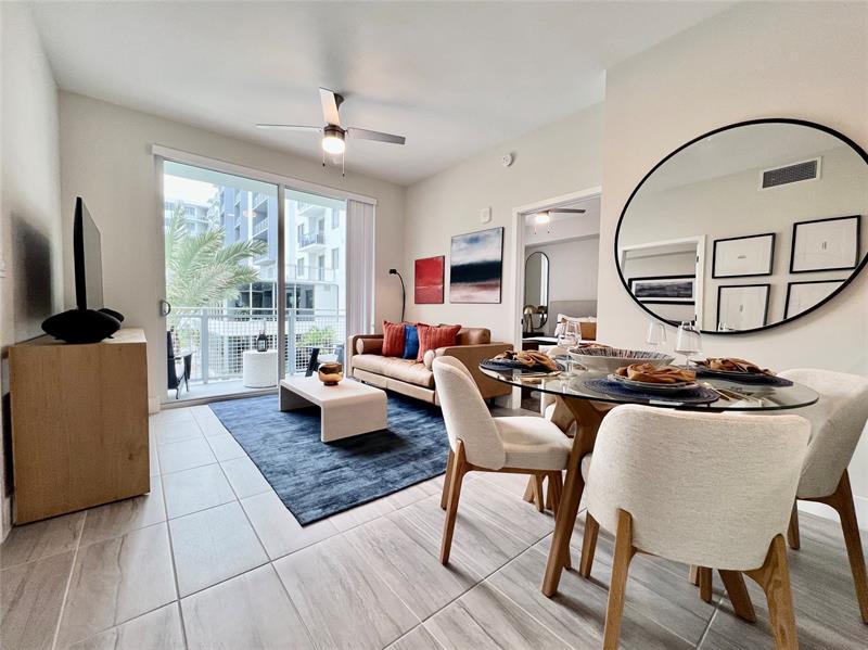 Image 7 of 45 For 120 Compass Way  435