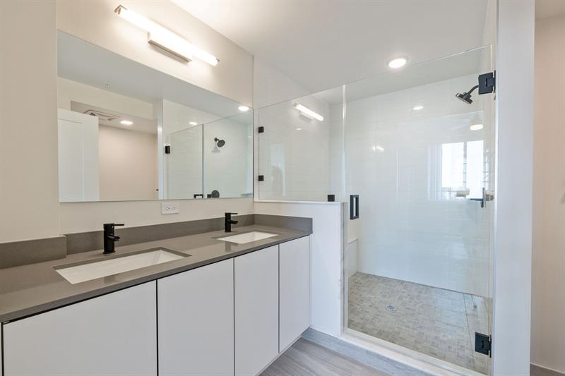 Image 13 of 40 For 120 Compass Way  338