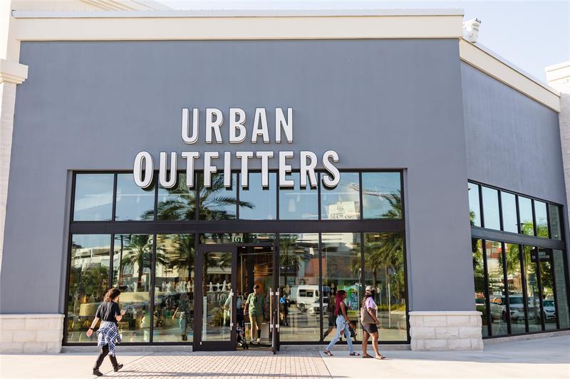 Image 37 of 40 For 120 Compass Way  338