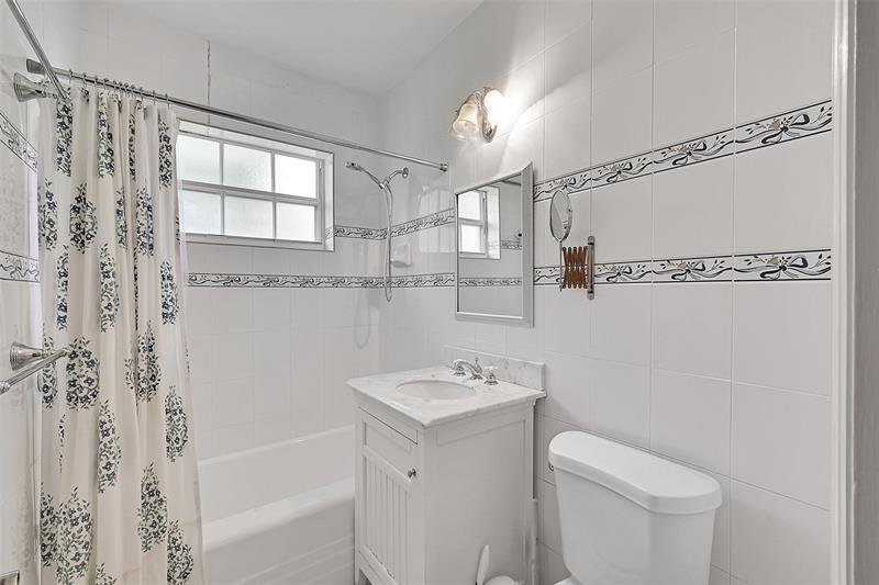 Image 31 of 52 For 1401 Red Rd  
