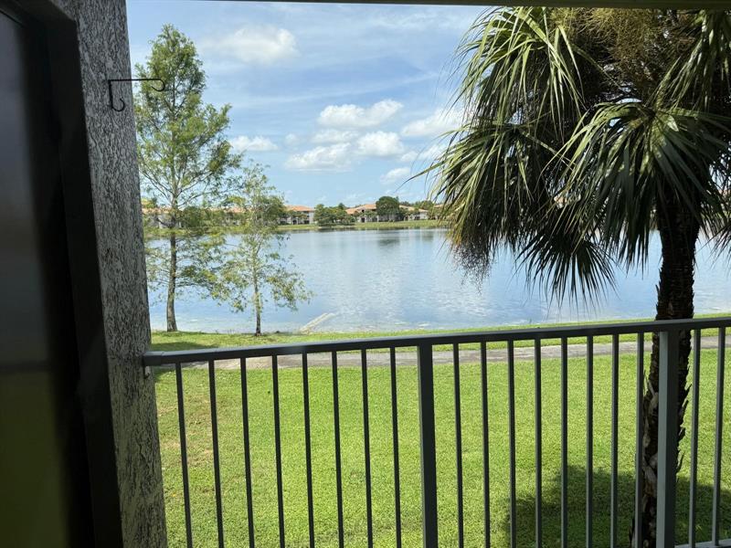 Details for 5061 Wiles Rd  202, Coconut Creek, FL 33073