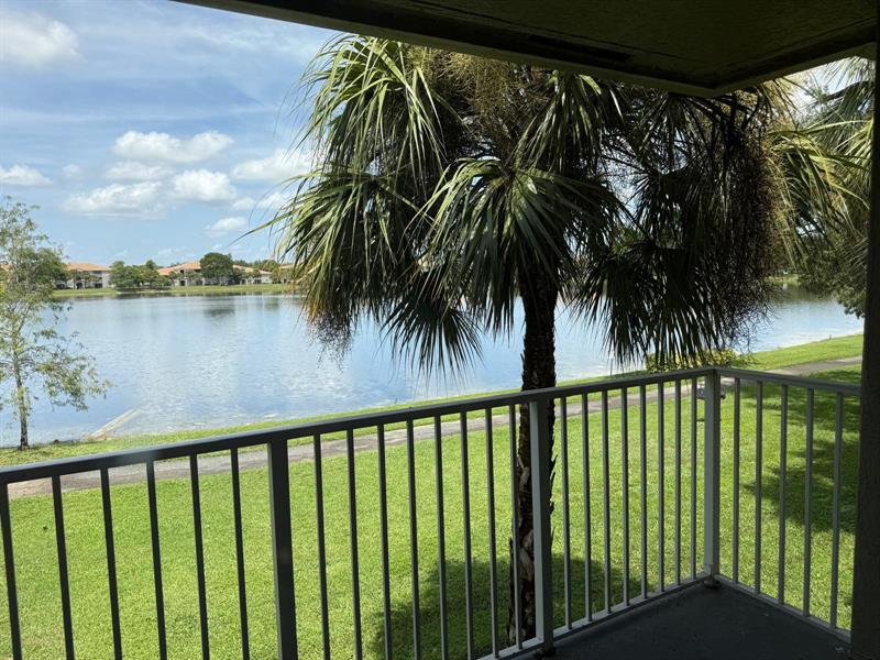 Image 15 of 34 For 5061 Wiles Rd  202