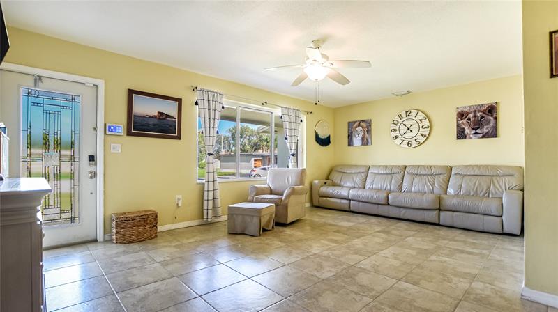 Image 4 of 24 For 2250 79th Ave