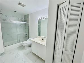 Image 17 of 18 For 11041 Harbour Springs Cir