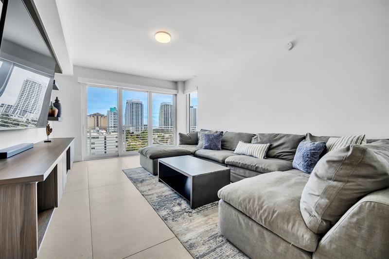 Image 26 of 46 For 612 Bayshore Dr  802