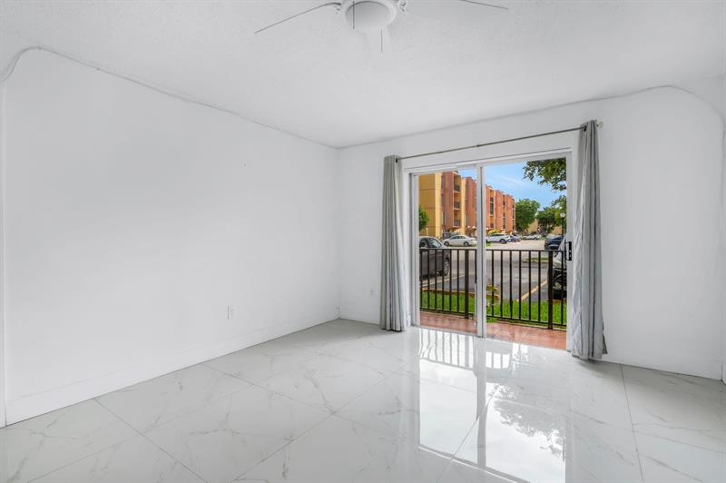 Image 11 of 31 For 4805 7th St  105-15