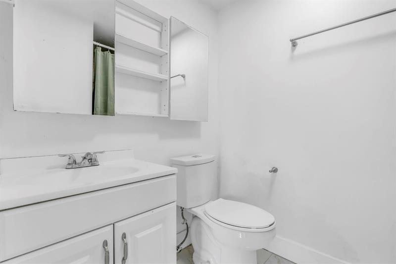 Image 18 of 31 For 4805 7th St  105-15