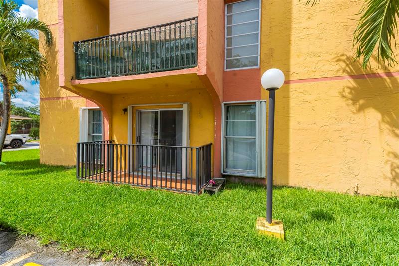 Image 31 of 31 For 4805 7th St  105-15