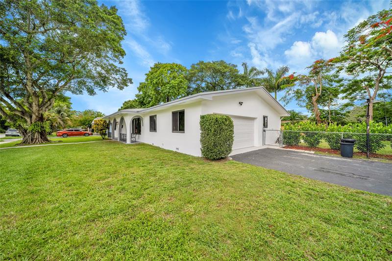 Image 35 of 39 For 7301 13th Ct