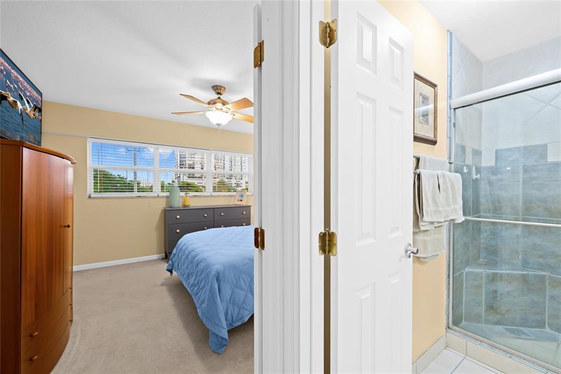 Image 15 of 35 For 95 Birch Rd  304