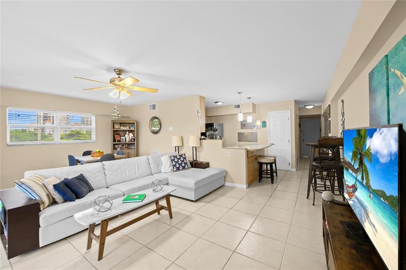 Image 8 of 35 For 95 Birch Rd  304